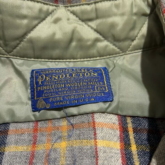 Pendleton Short Sleeve Shirt, Size M, Vintage Plaid 1970's - 80's, 100% Wool - Picture 4 of 6
